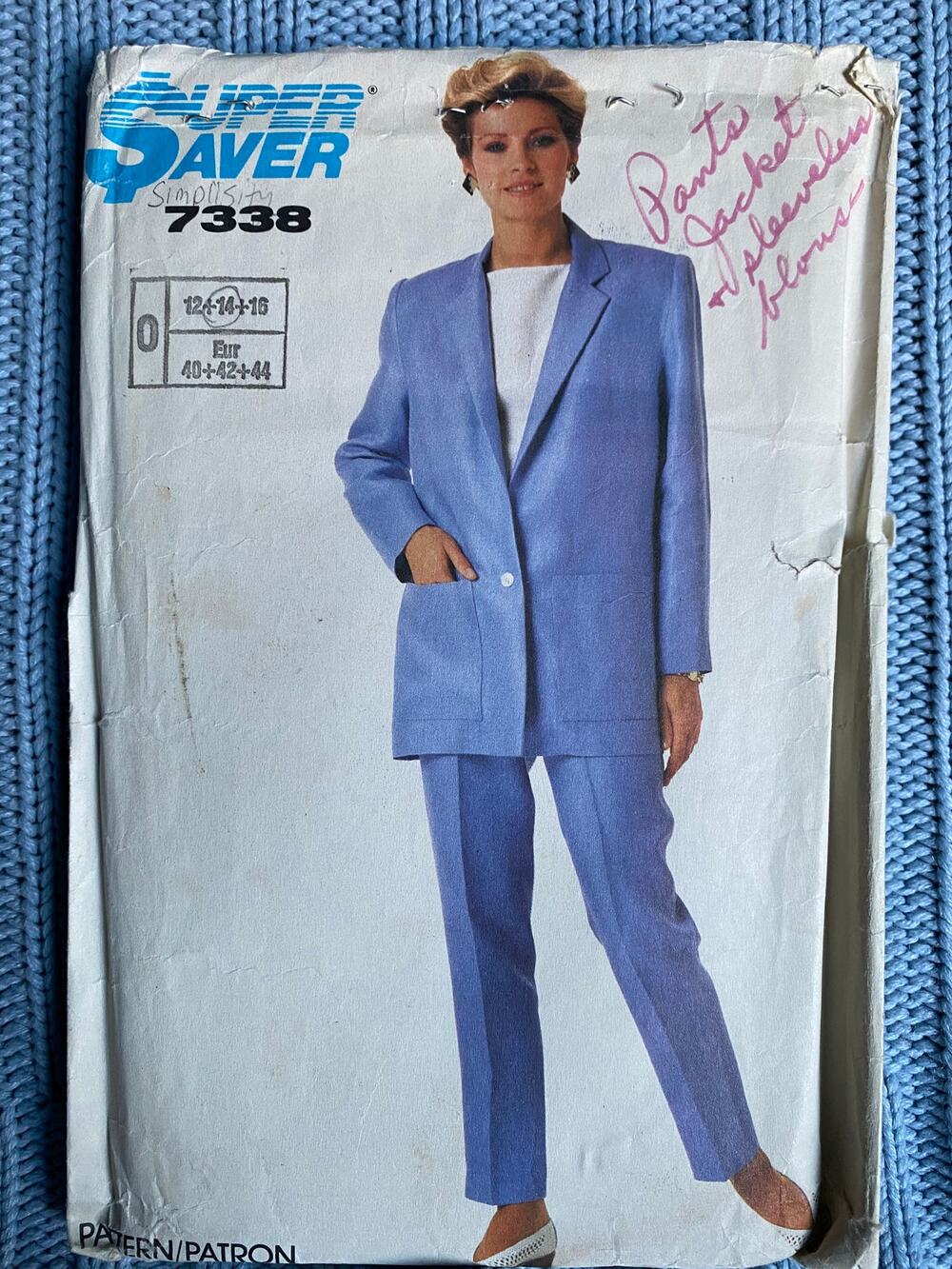 Simplicity 7338 Sewing pattern suit blazer boxy boyfriend pant sleeveless top